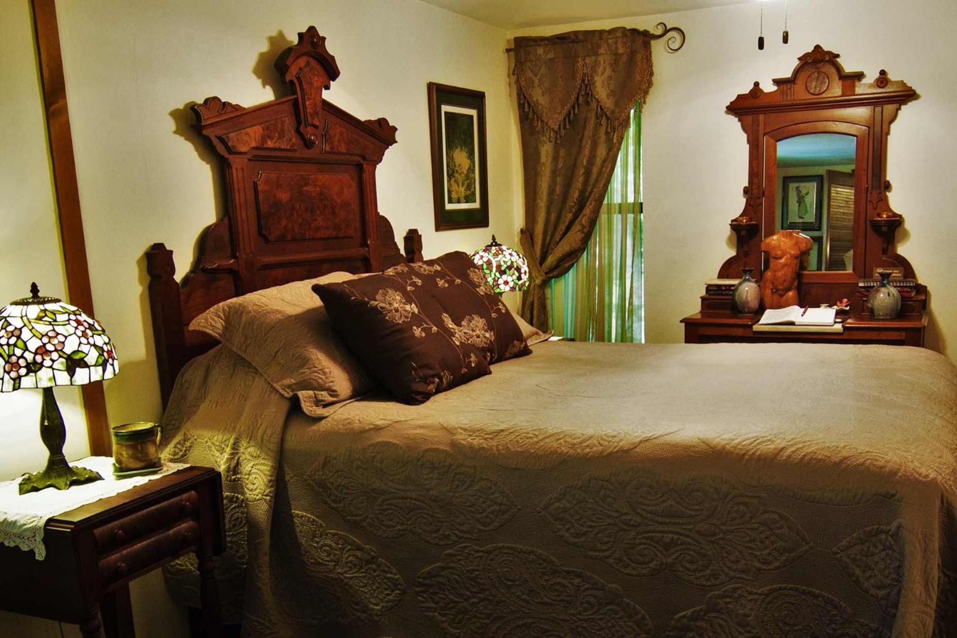 Benton Place Inn Eureka Springs Room photo